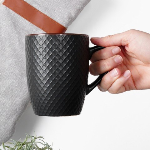 Kubki ceramiczne do kawy herbaty czarne 400 ml zestaw kubków 4 sztuki VILDE 139673