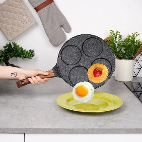 Patelnia granitowa do jajek sadzonych placków pancakes 4 otwory BLACK&WOOD 26 cm VILDE 199006