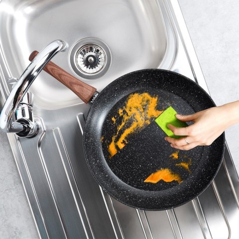 Patelnia granitowa nieprzywierająca indukcja NON-STICK BLACK&WOOD duża 32 cm VILDE 199064