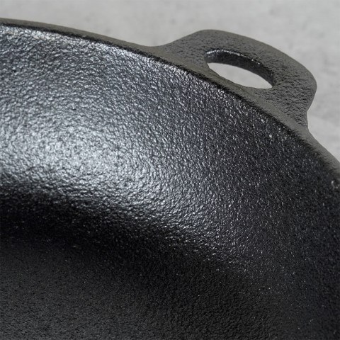 Patelnia żeliwna indukcja na indukcję ciężka CAST LINE 28 cm VILDE 199042